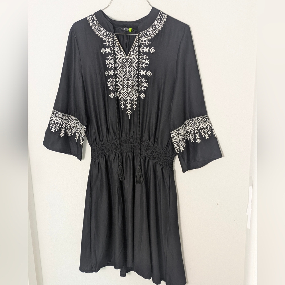 Tokio Talking New Embroidered Boho Mini Dress, Size M, Black White Embellished - Picture 3 of 16
